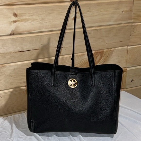 Tory Burch Handbags - TORY BURCH Carson Black Pebbled Leather Large TOTE Bag Goldtone